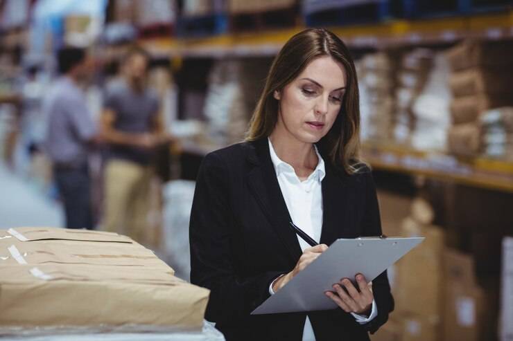 Контроль и управление закупками